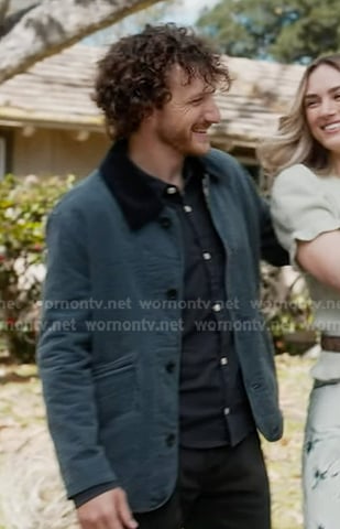 Flynn's blue jacket on 9-1-1