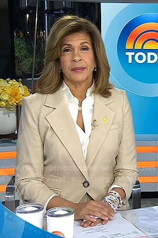 Hoda’s beige blazer and wide-leg pants on Today
