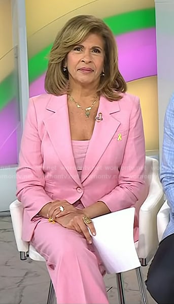 Hoda's pink top, blazer and wide-leg pants on Today