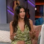 Jenna Dewan’s green floral print wrap dress on The Kelly Clarkson Show