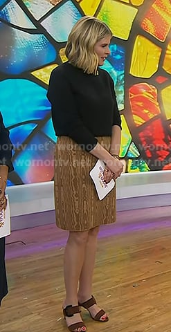 Jenna’s brown suede heel sandals on Today