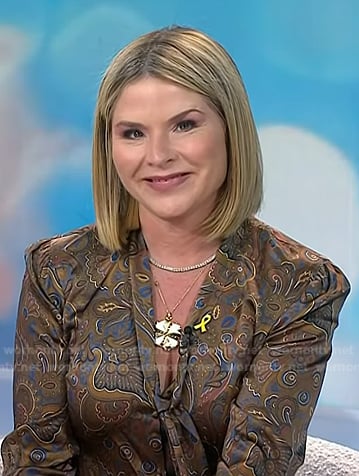 Jenna's clover pentant necklace on Today
