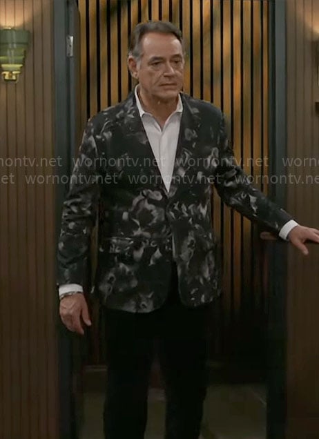 Joey’s black and white printed jacket on Beyond the Gates