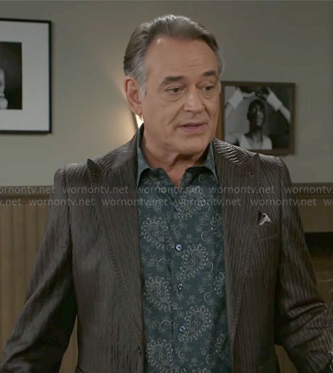 Joey’s blue paisley print shirt on Beyond the Gates