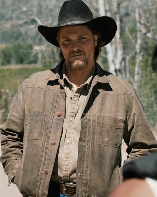 Kayce’s beige waxed jacket on Marshals