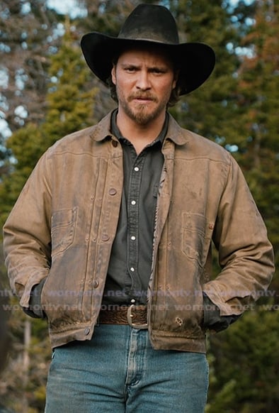 Kayce's beige waxed jacket on Marshals