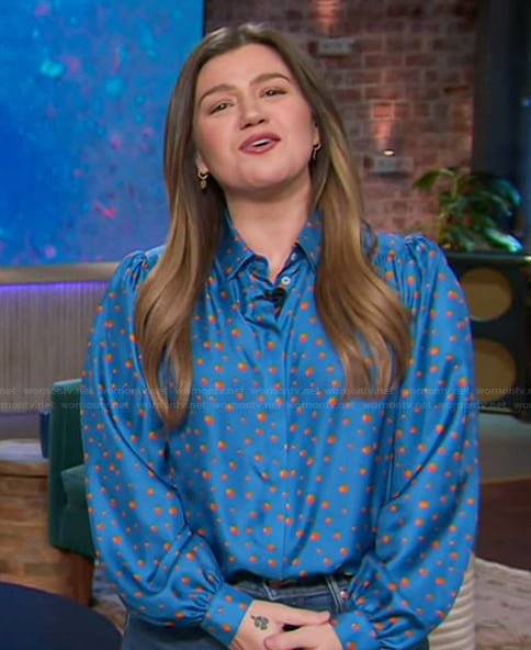 Kelly’s blue satin printed blouse on The Kelly Clarkson Show