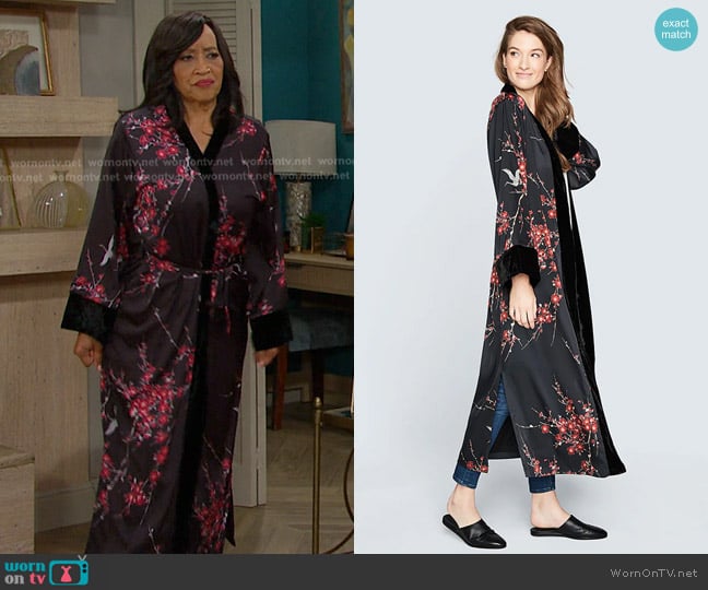 Kim + Ono Cherry Blossom & Crane Long Kimono Wrap worn by Paulina Price (Jackée Harry) on Days of our Lives