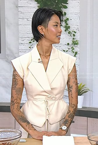 Kristen Kish’s ivory wrap top and pants on Today