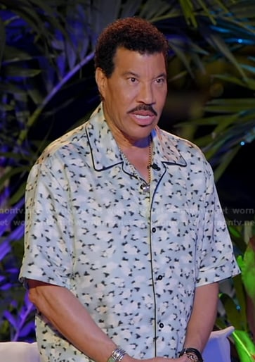 Lionel Richie’s floral contrat trim short sleeve shirt on American Idol