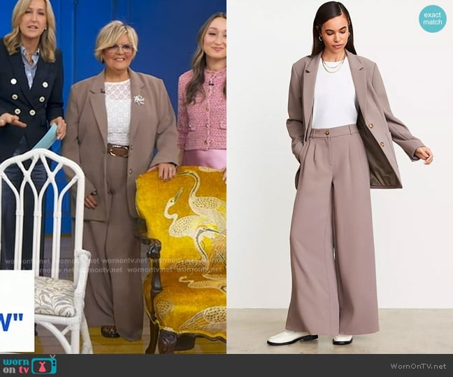 Lorna Patton’s brown wide leg pants on GMA