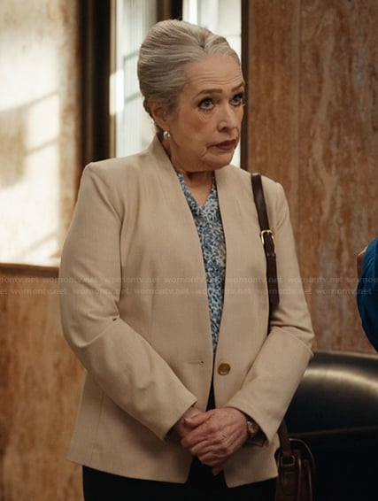 Madeline's beige blazer on Matlock