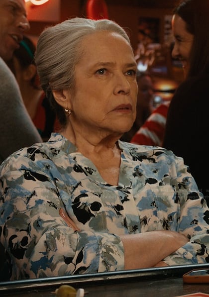 Madeline's blue floral print blouse on Matlock