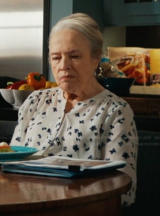 Madeline's white printed blouse on Matlock