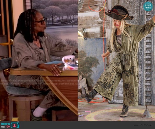 Whoopi’s distressed overalls on The View