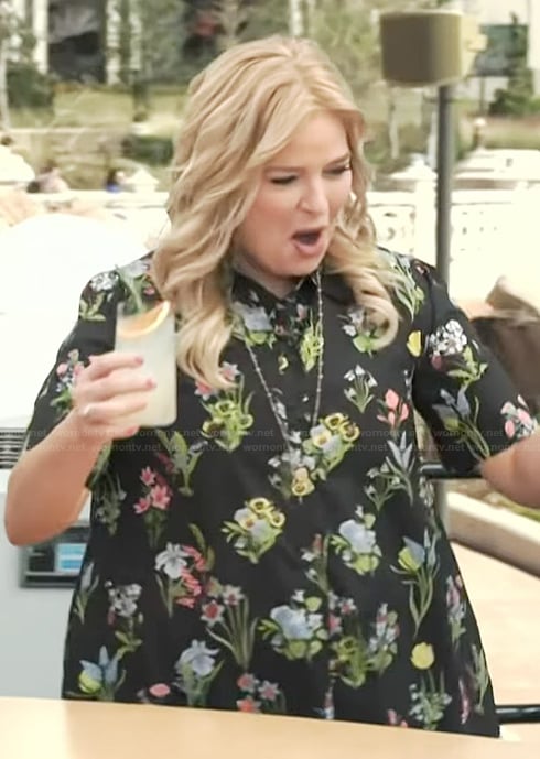 Melissa Peterman’s black floral dress on Access Hollywood