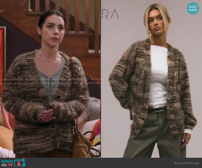 Musera Stripe Oversized Cardigan worn by Jules Millin (Adelaide Kane) on Greys Anatomy