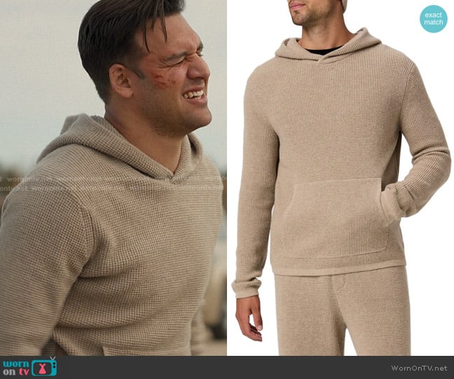 Eddie’s beige waffle hoodie on 9-1-1 Eddie’s beige waffle hoodie on 9-1-1