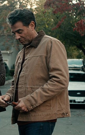 Pete Marino's beige canvas jacket on Scarpetta