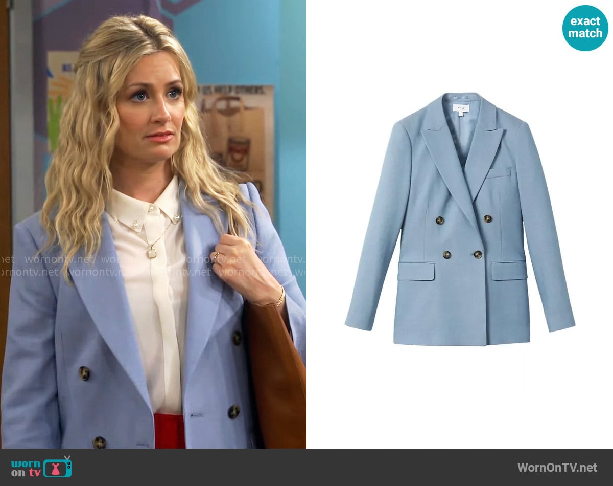 Reiss June Double Breasted Blazer worn by Gemma (Beth Behrs) on The Neighborhood