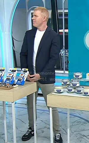 Richard Dorment’s black sneakers on Today