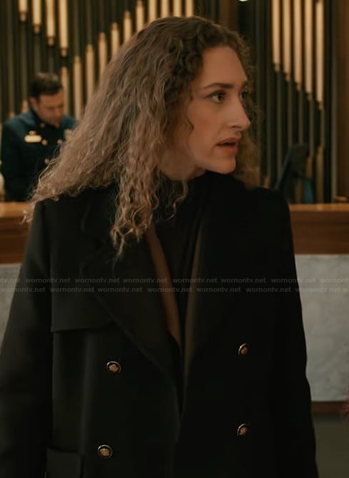 Samantha’s navy double breasted coat on Elsbeth