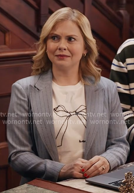 Sam's bow t-shirt on Ghosts