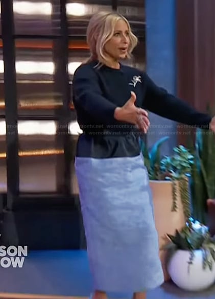 Sarah Michelle's mixed media skirt on The Kelly Clarkson Show