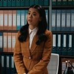 Sarah’s beige linen blazer and skirt on Matlock