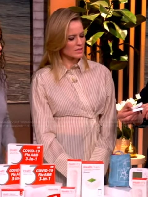 Sara’s striped blouse on The View