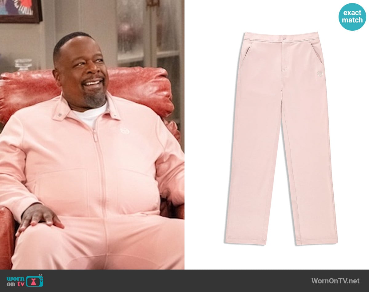 Sergio Tacchini Sandro Track Pant in Pale Mauve worn by Calvin (Cedric The Entertainer) on The Neighborhood