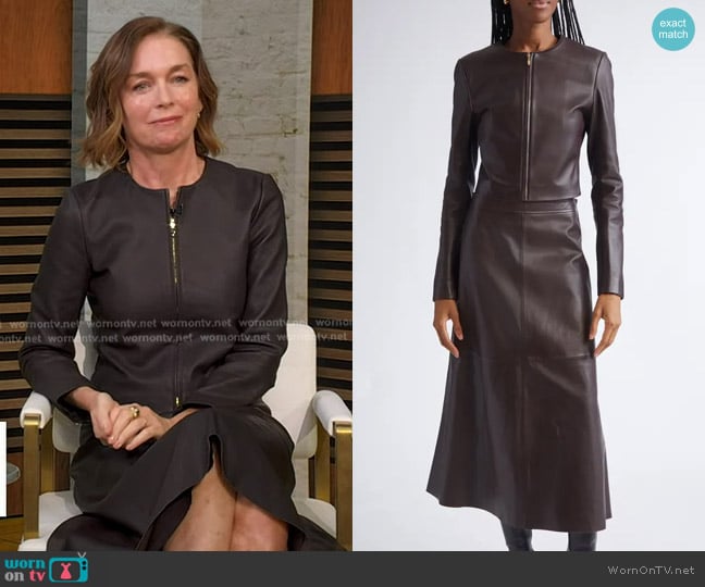 Julianne Nicholson’s brown leather skirt on GMA