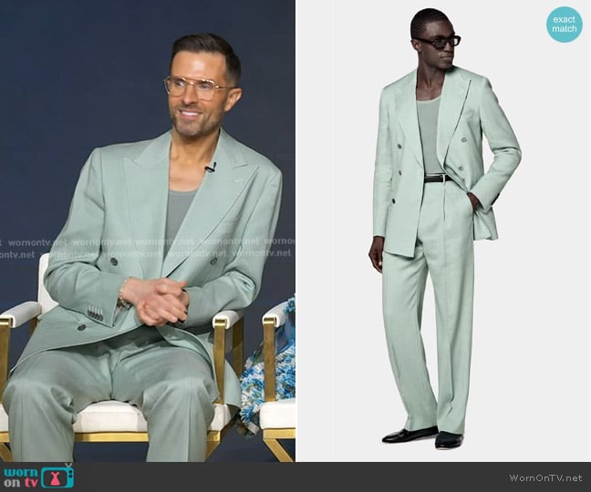 Preston Konrad’s mint green suit on GMA