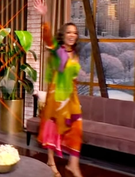 Sunny’s abstract print midi dress on The View