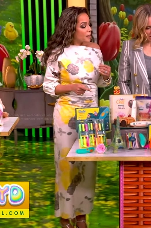 Sunny’s floral print dress on The View