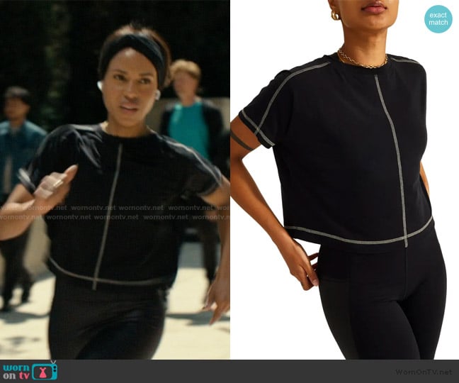 Sweaty Betty Halle Berry x Sweaty Betty Patience Split Back T-Shirt worn by Eleanor (Kerry Washington) on Imperfect Women