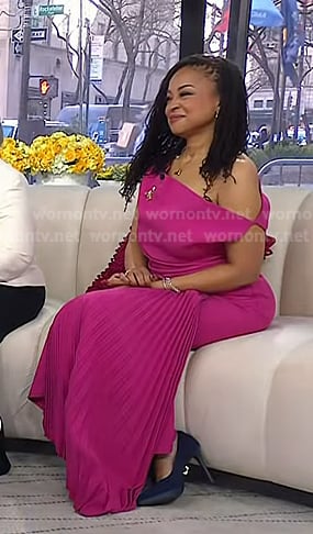 Tee Wilson’s fuchsia one shoulder pleated dress on Today