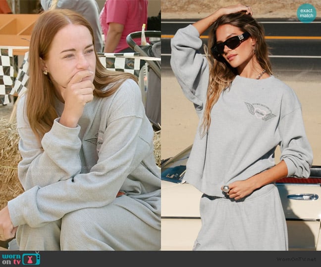 Whitney’s gray sweatshirt on SLOMW