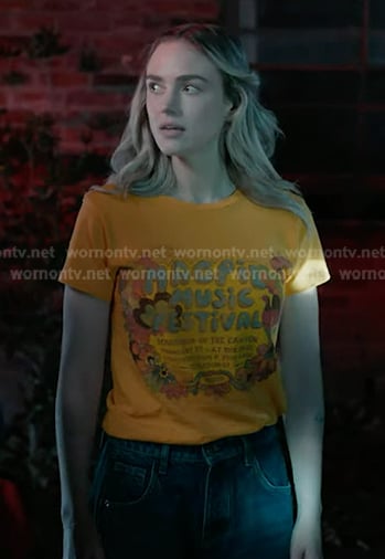 Tia's orange print tee on 9-1-1