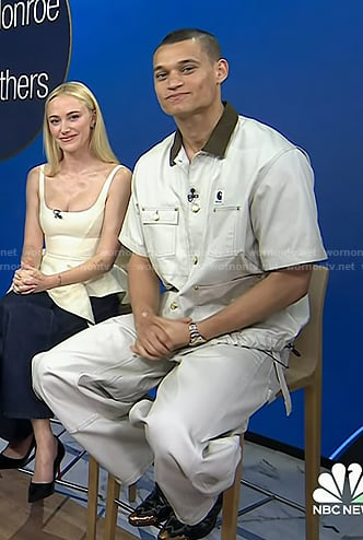 Tyriq Withers’s ivory short sleeve jacket and pants on Today