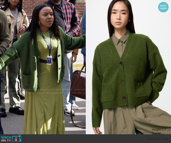 Uniqlo Souffle Yarn Short Cardigan worn by Janine Teagues (Quinta Brunson) on Abbott Elementary