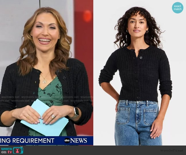 Lori’s black knit cardigan on GMA