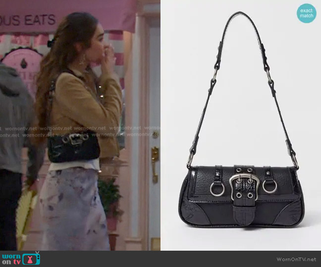 Urban Outfitters Jade Baguette Bag in black worn by Arianna Horton (Marissa Reyes) on Days of our Lives