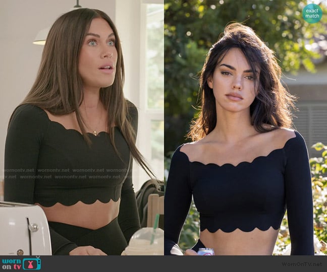 Jessi’s black scalloped crop top on SLOMW