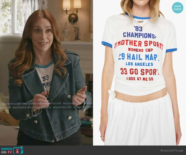 Maddie’s graphic print tee on 9-1-1 Maddie’s graphic print tee on 9-1-1