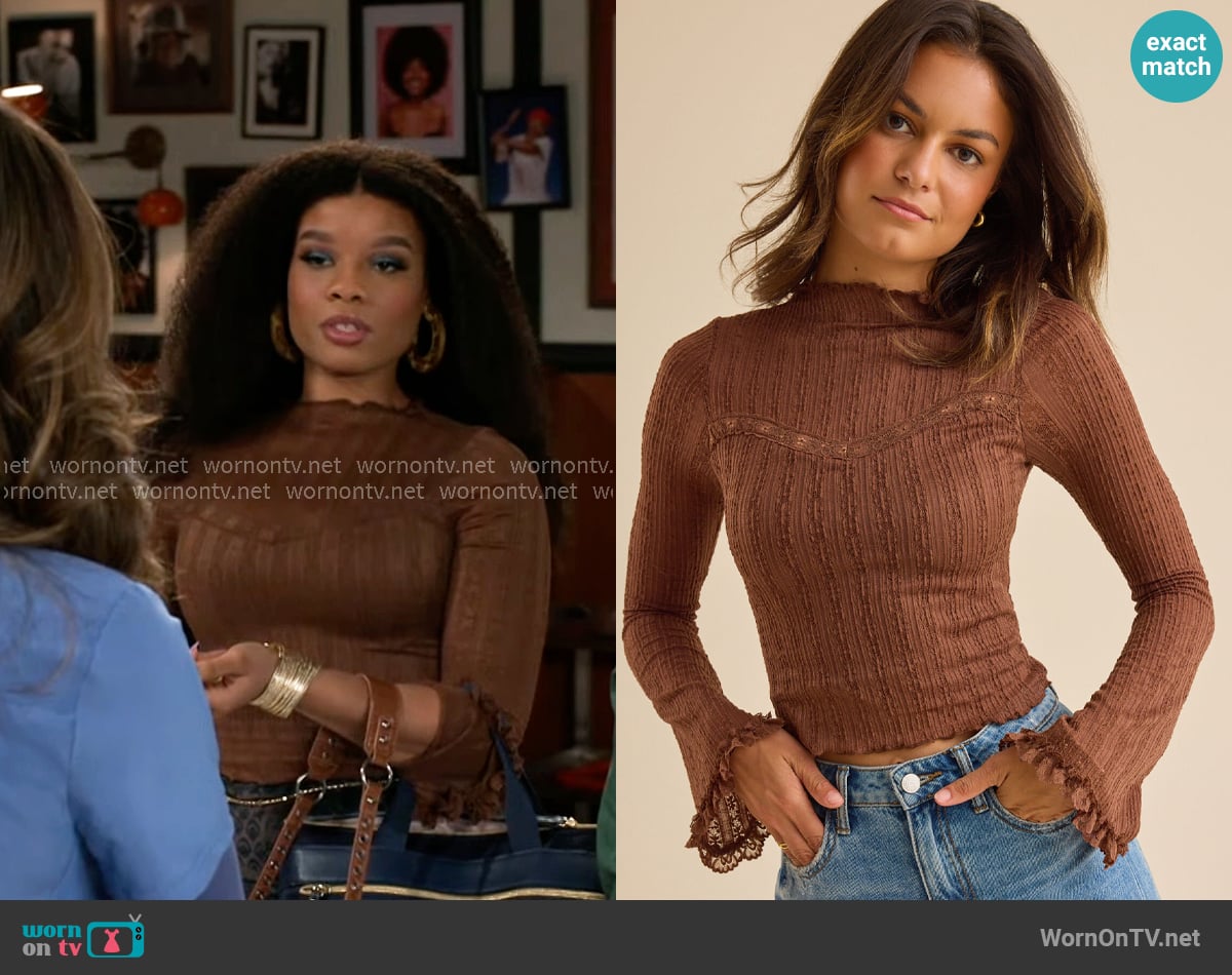 Altar'd State Jenn Sweetheart Lace Top worn by Eva Thomas (Ambyr Michelle) on Beyond the Gates