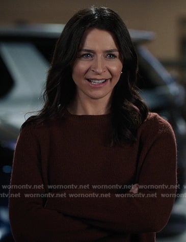 Amelia’s brown crewneck sweater on Greys Anatomy