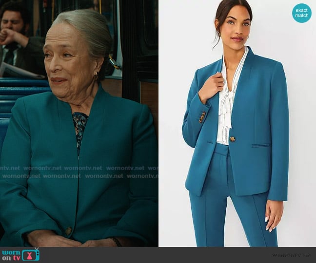 Ann Taylor The Cutaway Blazer in Double Knit worn by Madeline Matlock (Kathy Bates) on Matlock