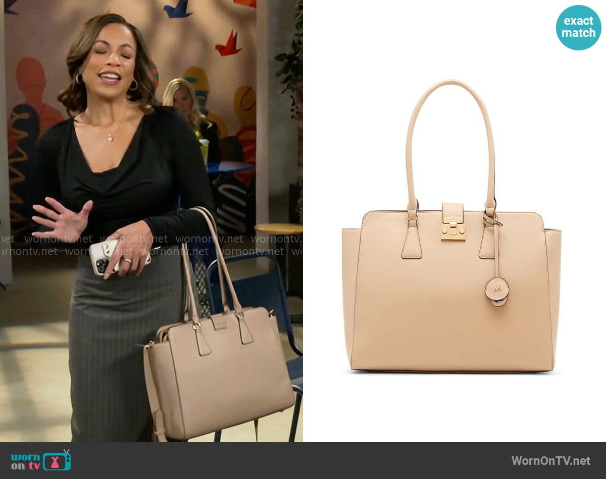 Anne Klein Laptop Work Tote worn by Nicole Dupree Richardson (Daphnee Duplaix) on Beyond the Gates