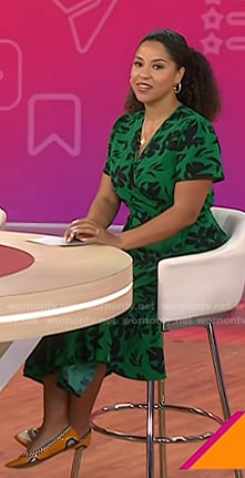 Arianna’s orange flat shoes on Today